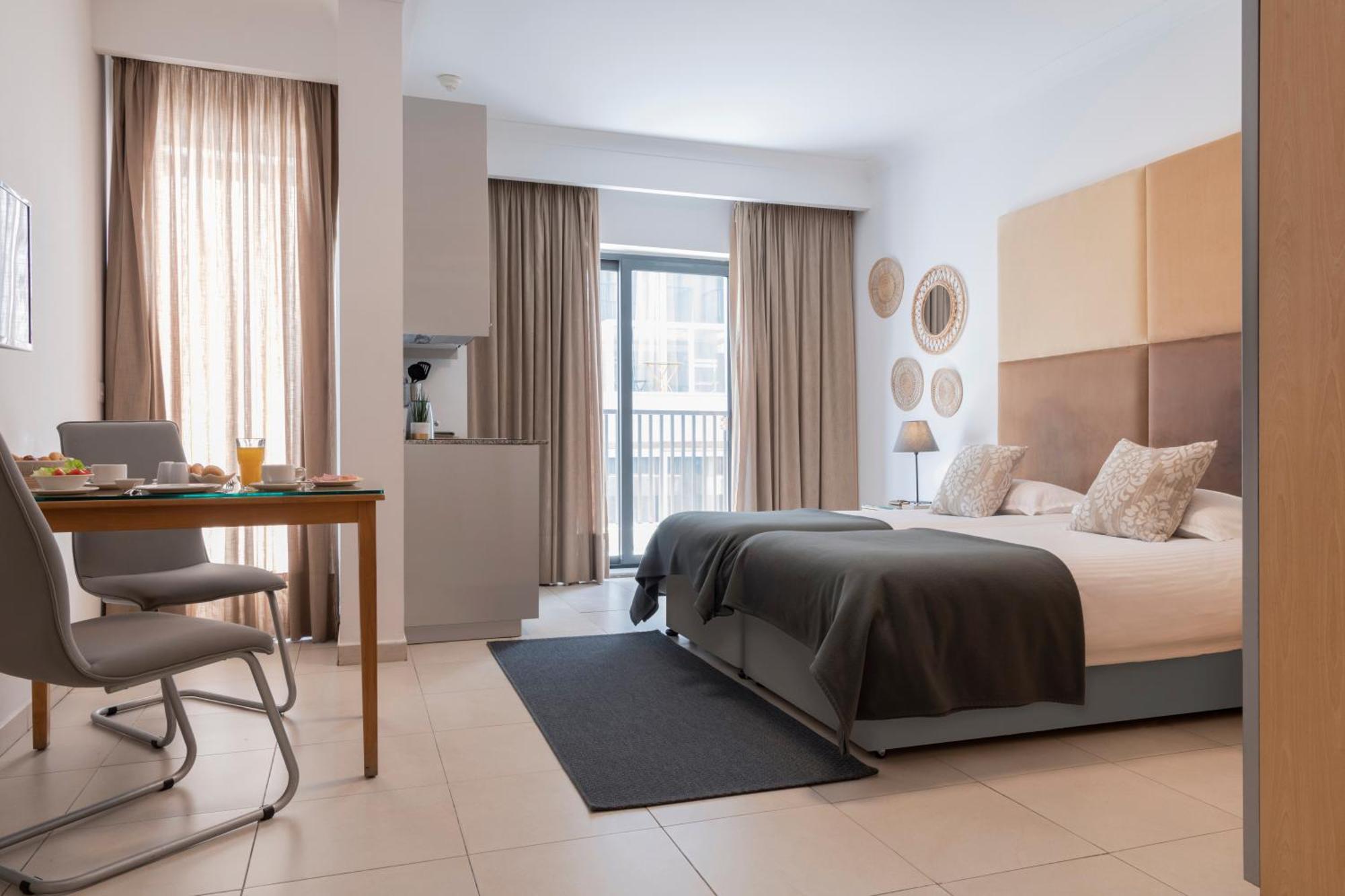 Plaza Regency Hotels Sliema Esterno foto